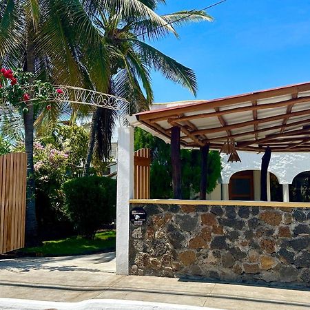 Hostal Suenos Silvestres プエルトアヨラ エクステリア 写真