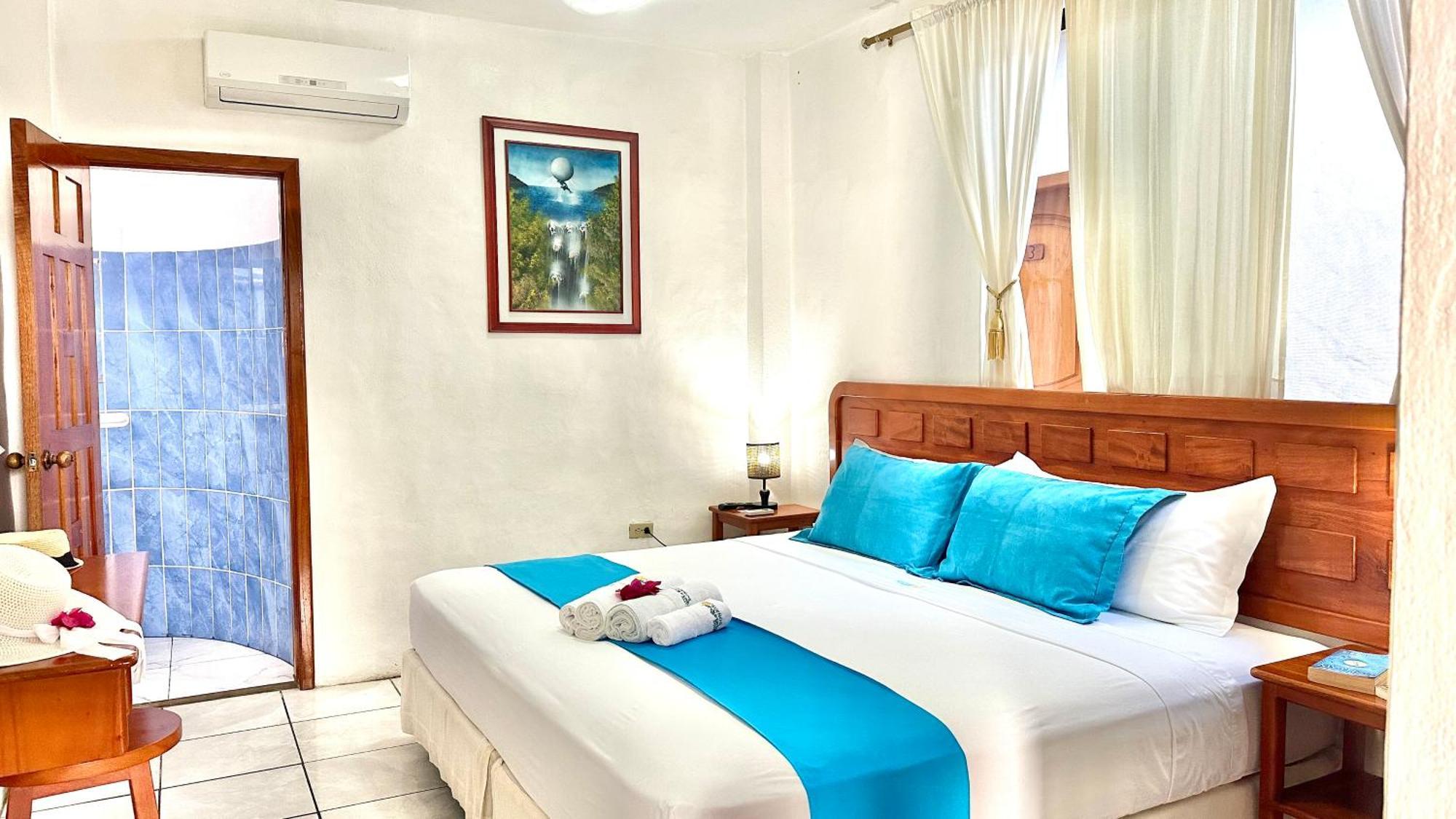 Hostal Suenos Silvestres プエルトアヨラ エクステリア 写真