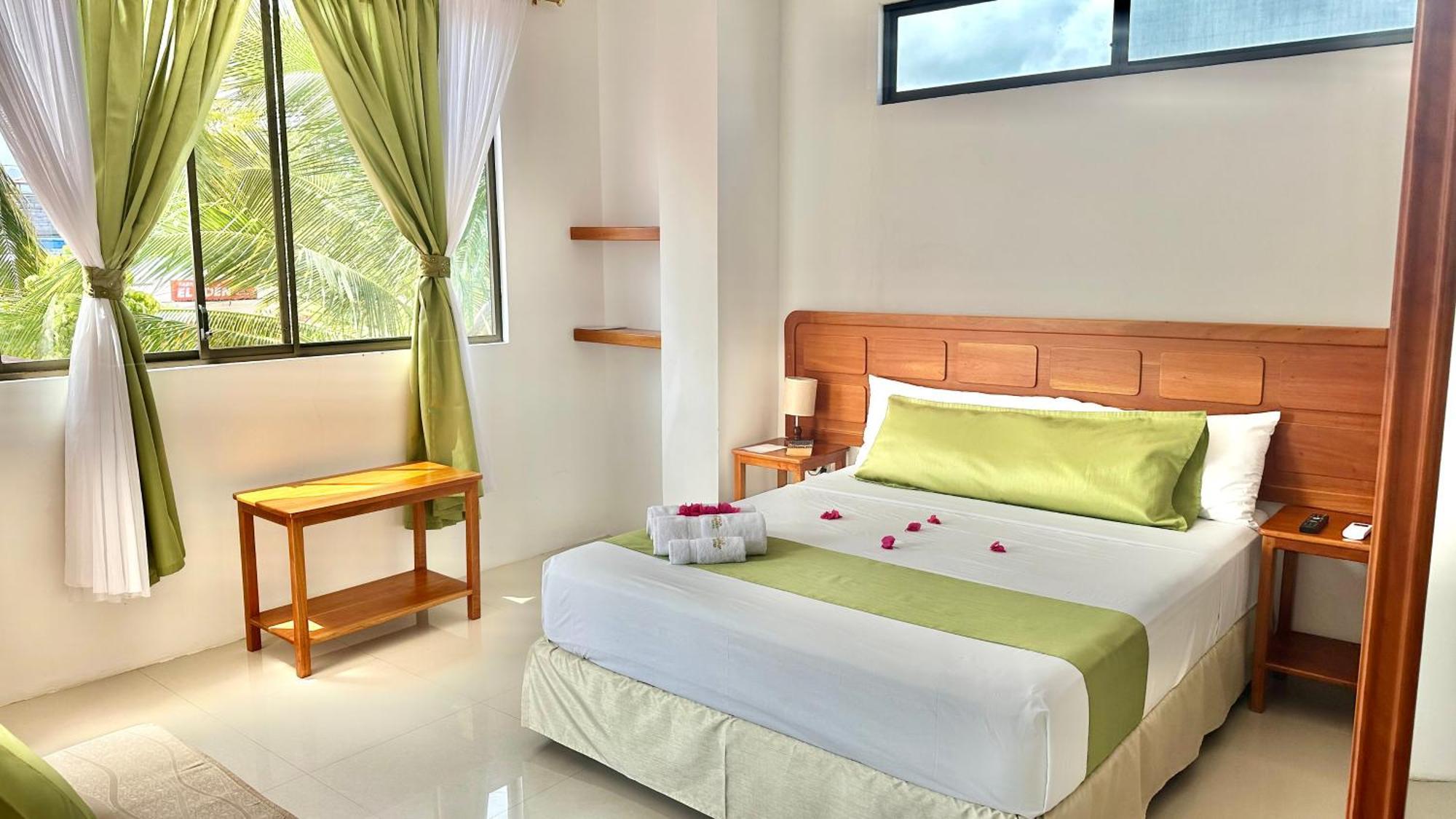 Hostal Suenos Silvestres プエルトアヨラ エクステリア 写真