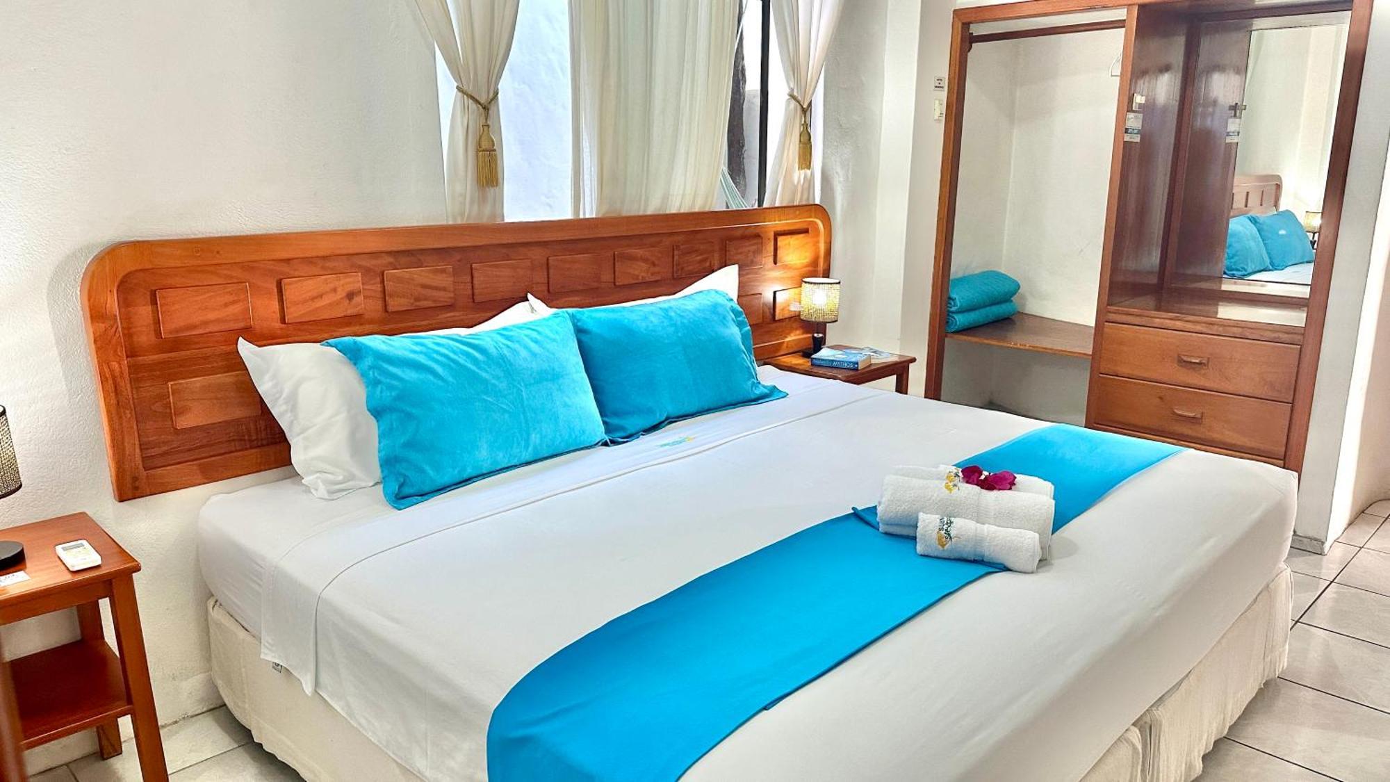 Hostal Suenos Silvestres プエルトアヨラ エクステリア 写真