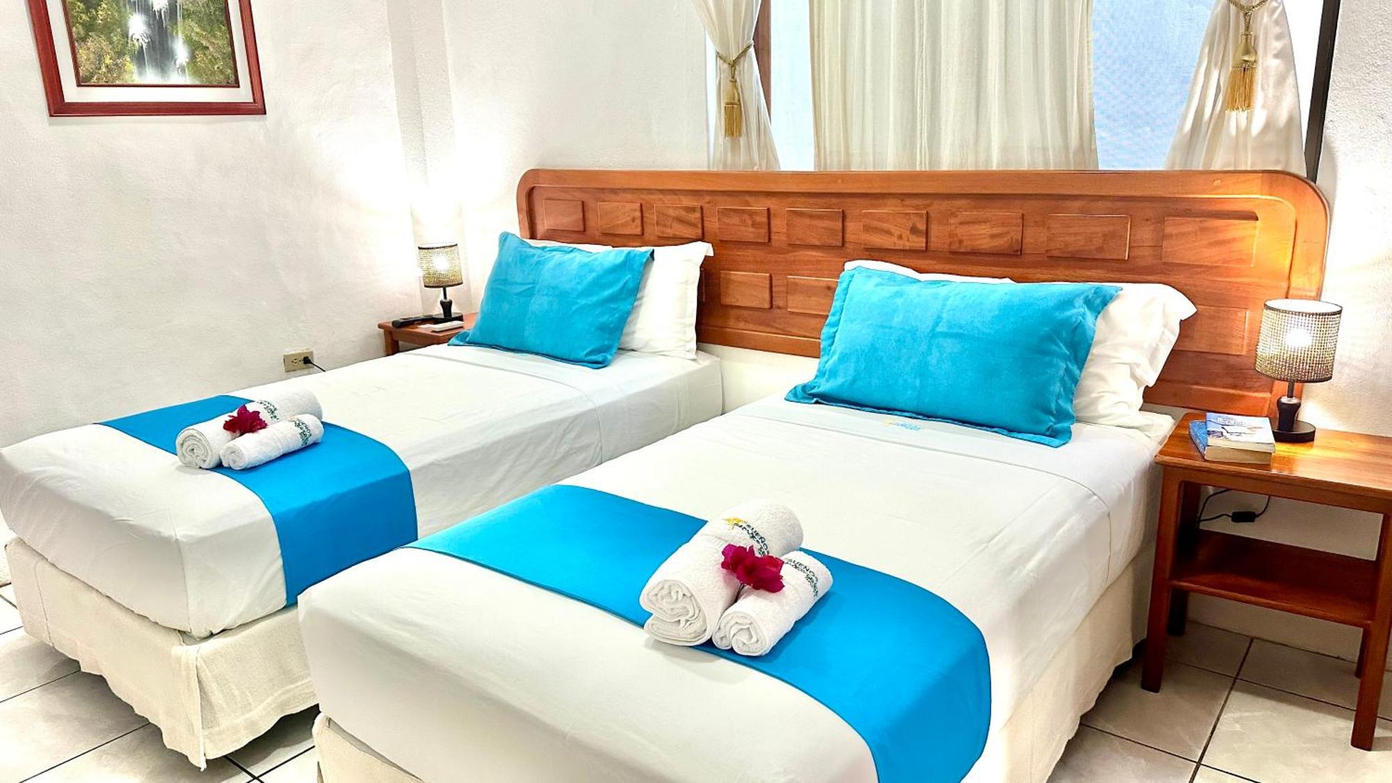 Hostal Suenos Silvestres プエルトアヨラ エクステリア 写真