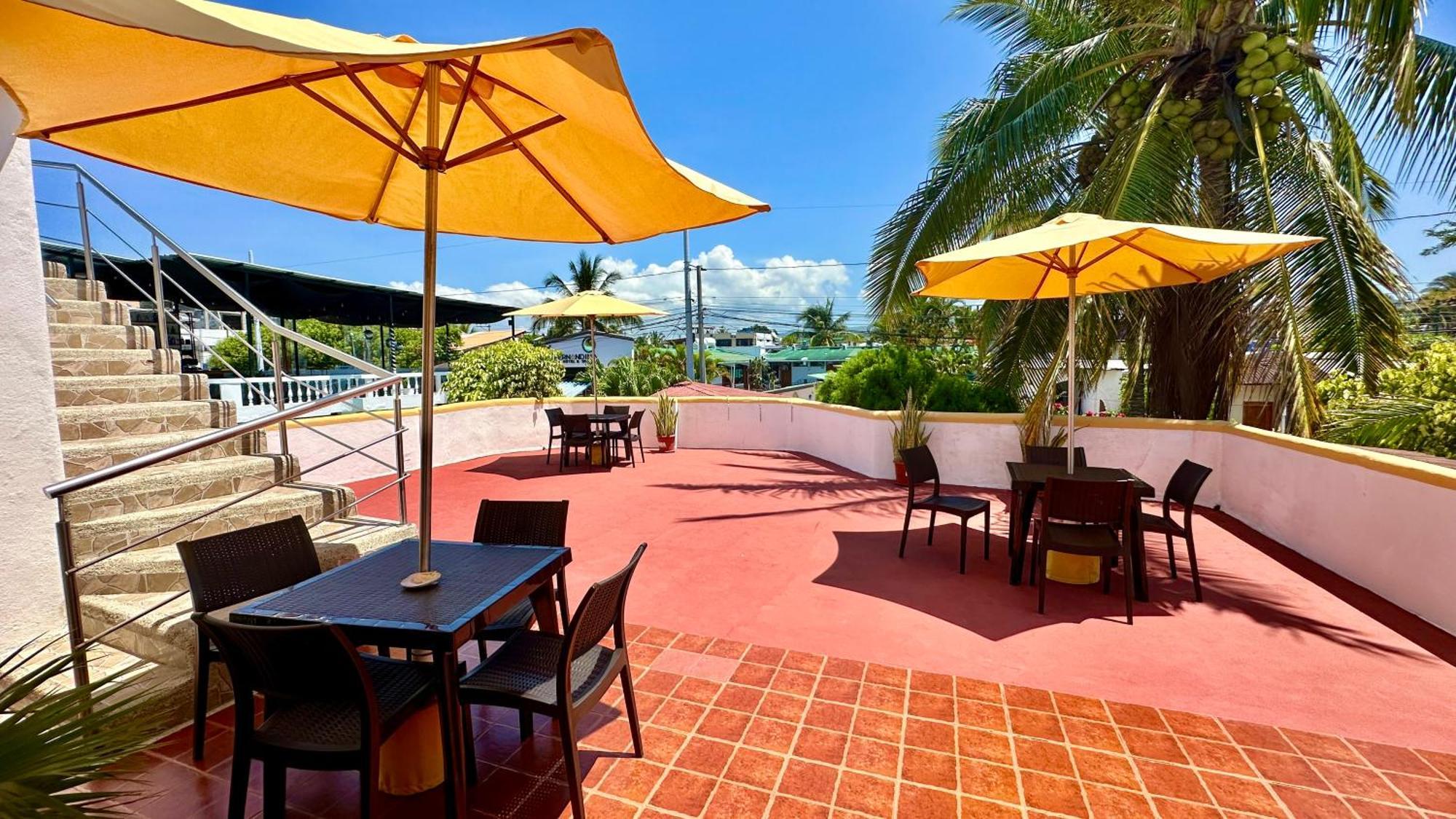 Hostal Suenos Silvestres プエルトアヨラ エクステリア 写真