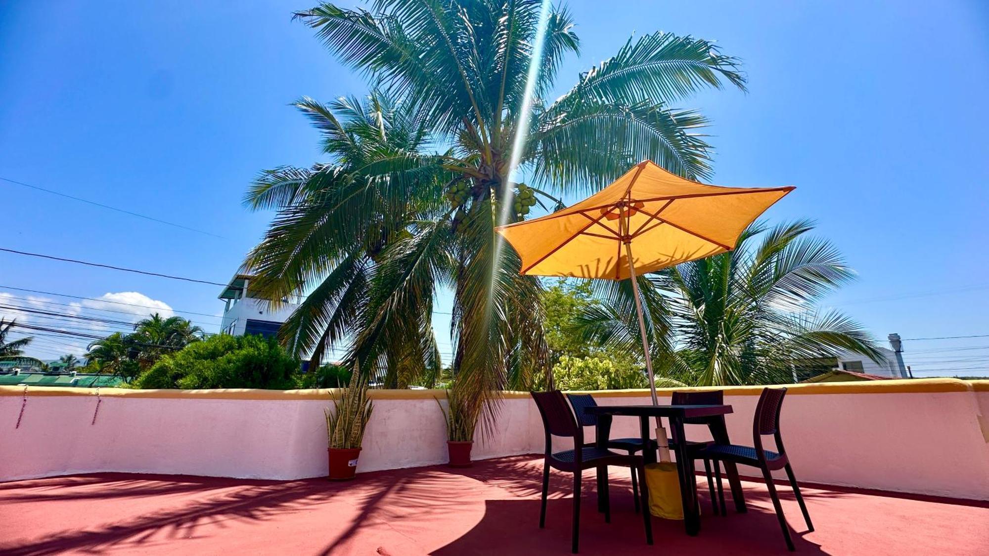 Hostal Suenos Silvestres プエルトアヨラ エクステリア 写真